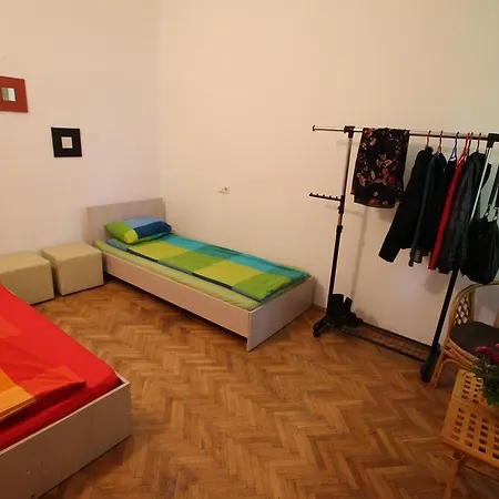 Hostel Downtown *